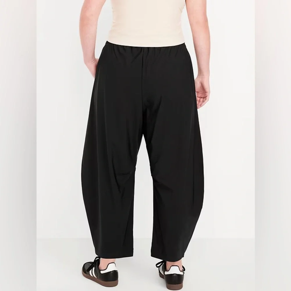 NWT! Old Navy High-Waisted SleekTech Barrel Ankle Pants 🏸 - Picture 4 of 6